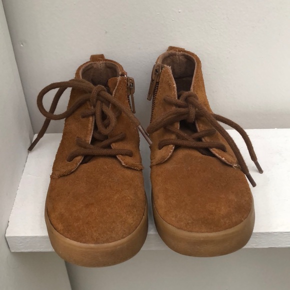 Gap boys toddler shoes - Picture 2 of 5